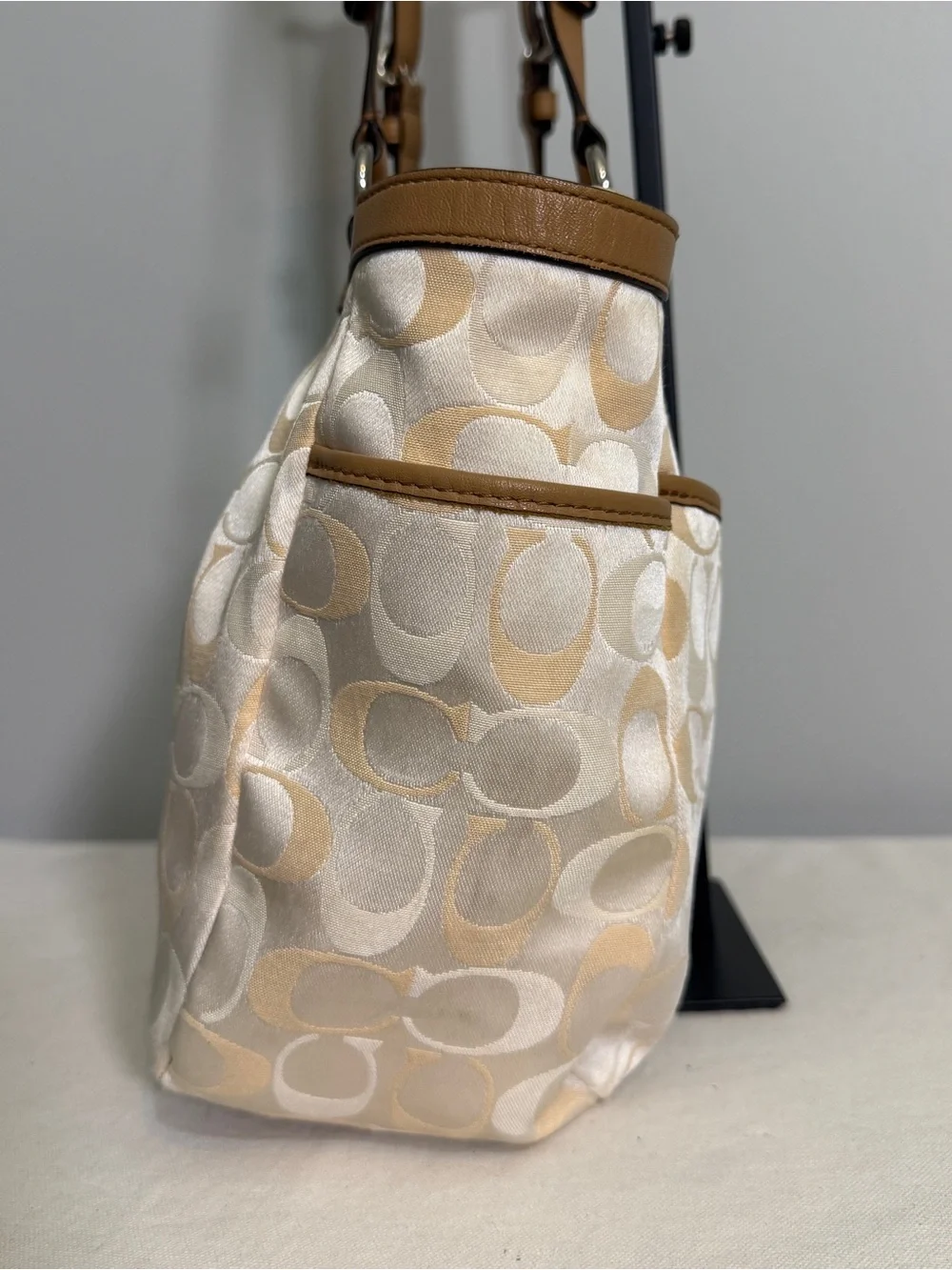 Coach gallery east